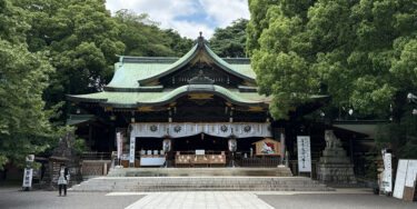 緑溢れる大宮八幡宮。小さいおじさんに会えるかもしれない23区内で3番目に大きい神社